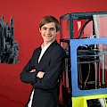 Finn und sein selbst gebauter 3D-Drucker; Foto: Stiftung Jugend forscht e. V.