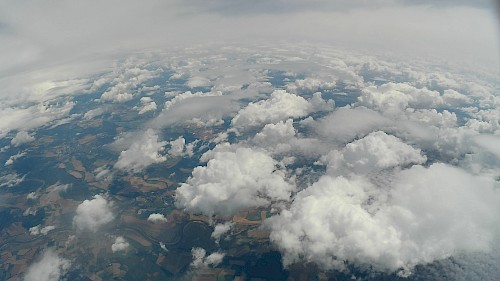 Über den Wolken